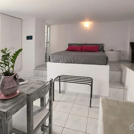 Guest house Happening 3*
